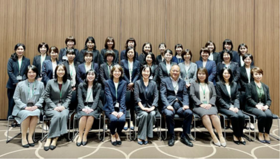女性管理職養成研修（30名）