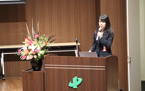 努力賞(賞状と賞金100万円)